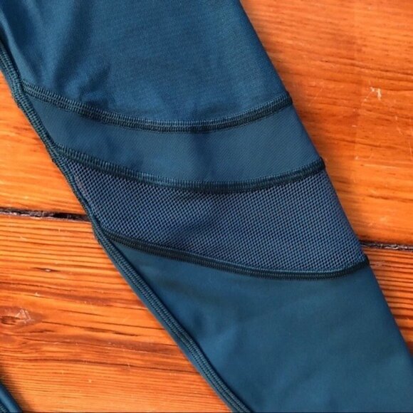 NWT Lululemon Seek The Heat Tight 28" Leggings Green Mesh Sexy Yoga Running 6 - Picture 5 of 8